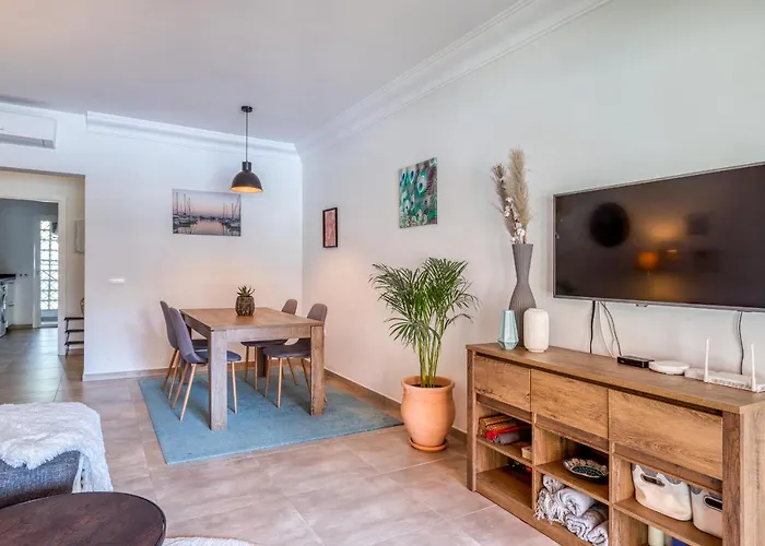 Hanami La Fragata Garden * Estepona